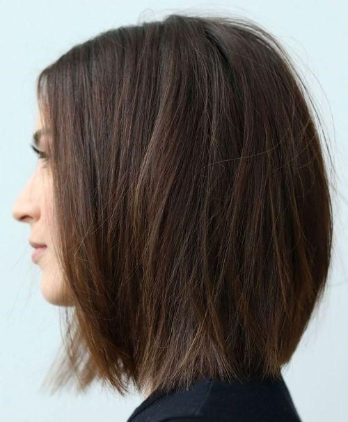 40 coupes de cheveux mi long pour femme de 40 ans 9