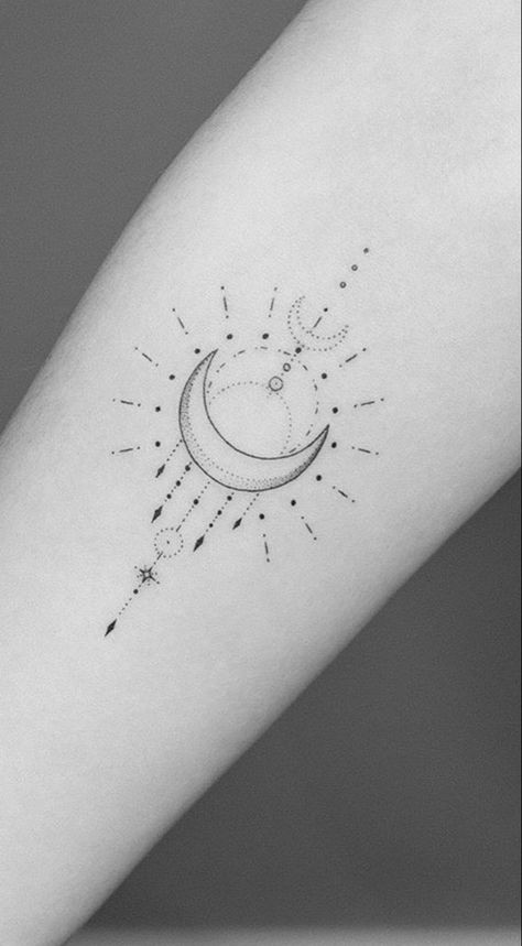 32 top idées de tatouages lune celtique pour s'inspirer 14