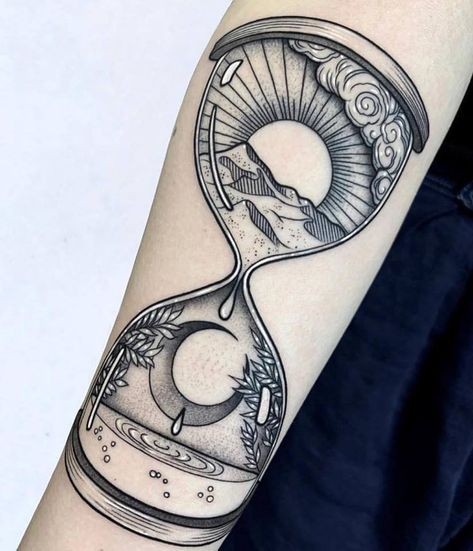 33 top idées de tatouages lune & soleil 20