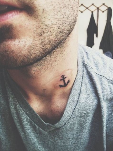 54 top idées de tatouages cou pour s'inspirer 41