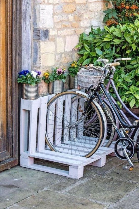 43 décorations de jardin à faire avec des palettes 35