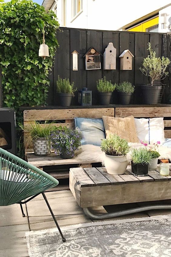 43 décorations de jardin à faire avec des palettes 42