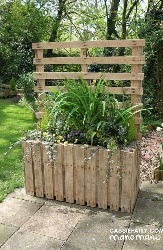 43 décorations de jardin à faire avec des palettes 9