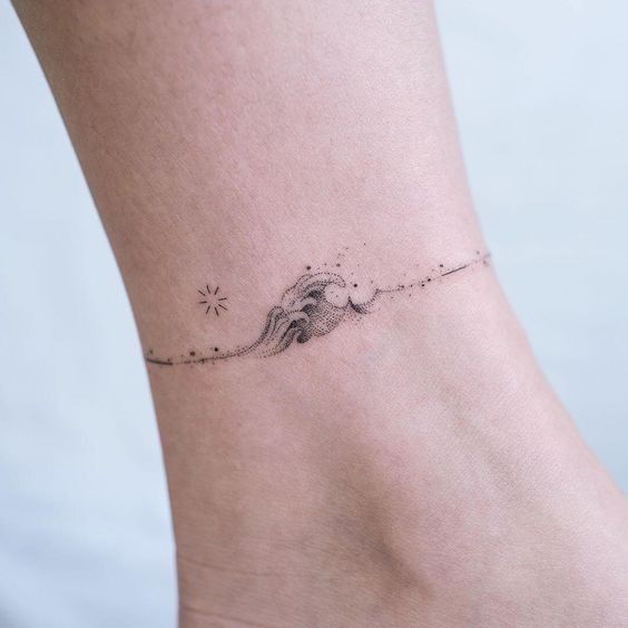 100 idées de tatouages cheville pour femme 72