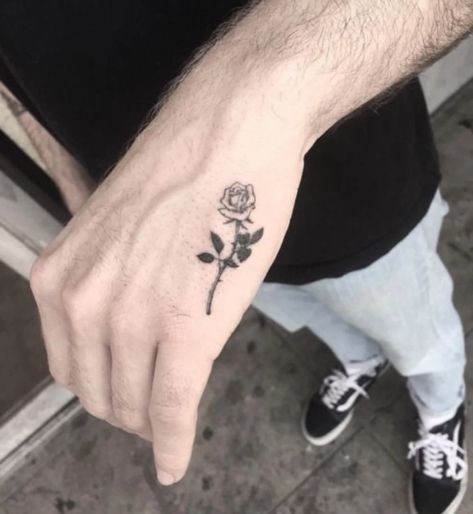 48 petits tatouages homme qui vont vous faire craquer 29