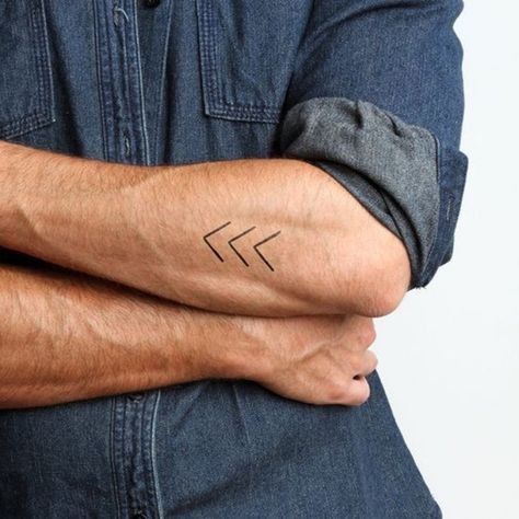 48 petits tatouages homme qui vont vous faire craquer 31