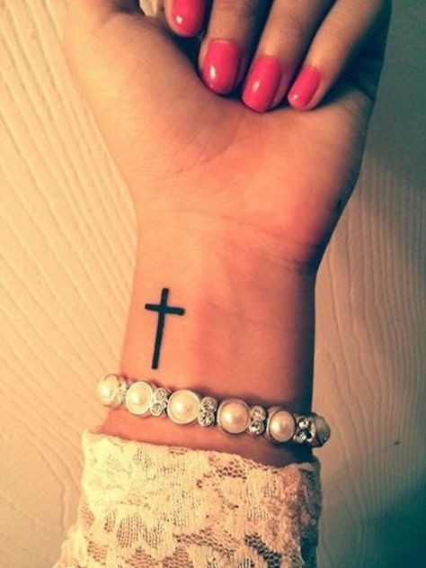 100 top idées de petits tatouages discrets & minimalistes 21