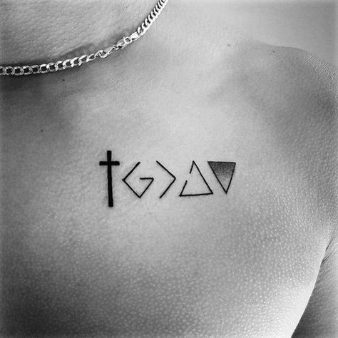 100 top idées de petits tatouages discrets & minimalistes 27