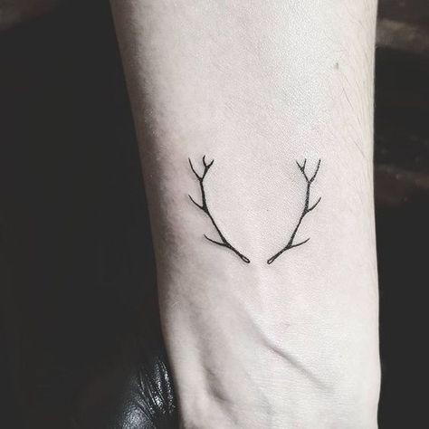 100 top idées de petits tatouages discrets & minimalistes 28