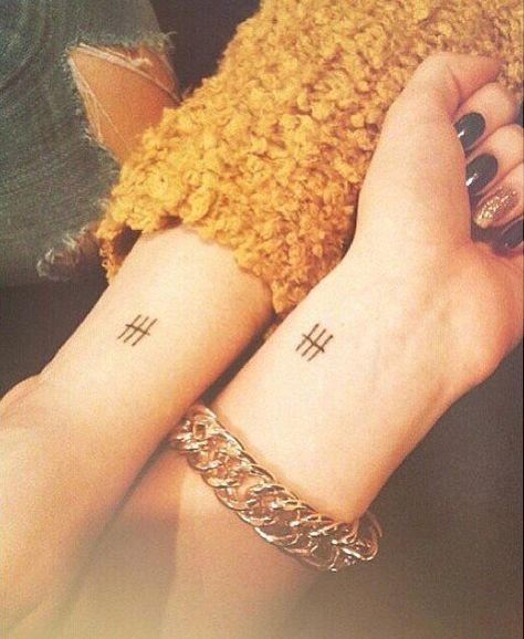 100 top idées de petits tatouages discrets & minimalistes 72