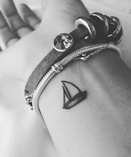 100 top idées de petits tatouages discrets & minimalistes 90