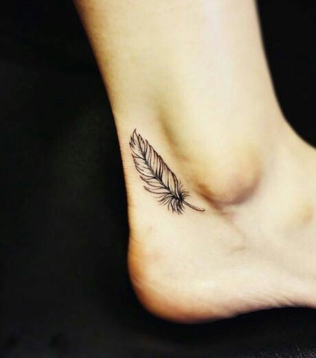 52 petits tatouages femme qui font de l'effet 6