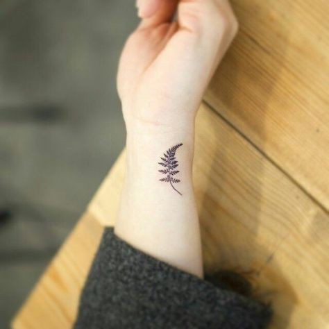 52 petits tatouages femme qui font de l'effet 29