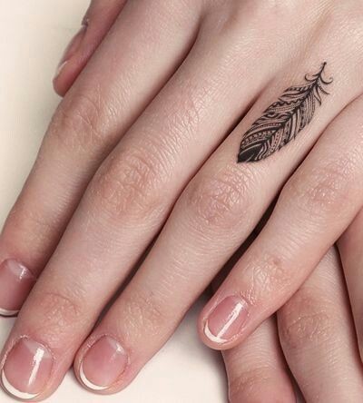 52 petits tatouages femme qui font de l'effet 40