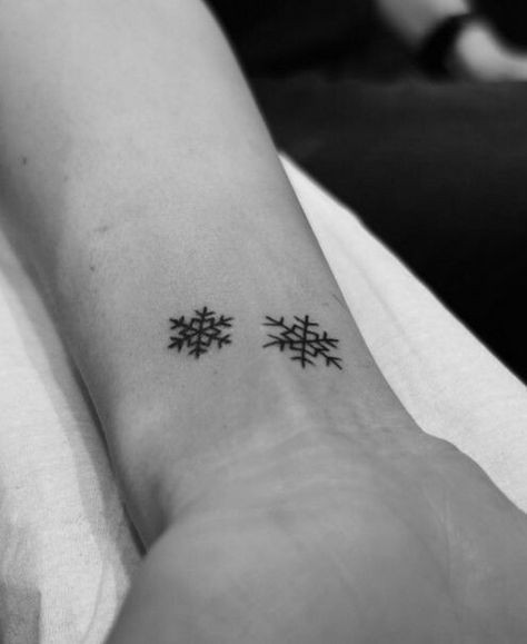 52 petits tatouages femme qui font de l'effet 41