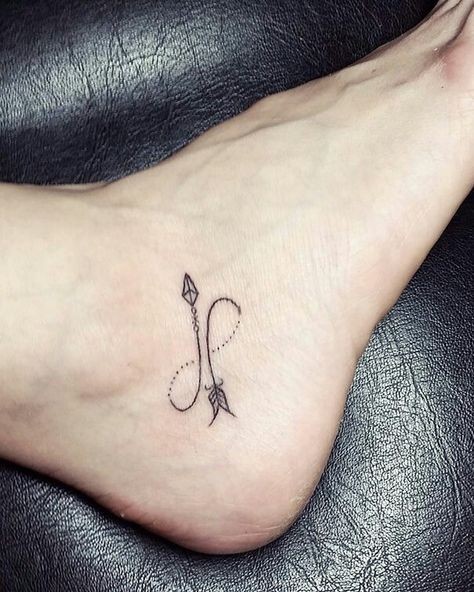 52 petits tatouages femme qui font de l'effet 53