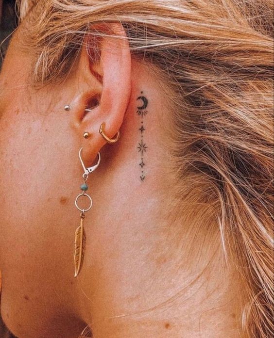 100 Tatouages derrière l'oreille mignons pour femme 93