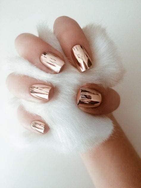 17 top idées d'ongles avec effet miroir 9