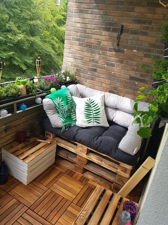 38 idées pour décorer une petite terrasse avec des palettes 15