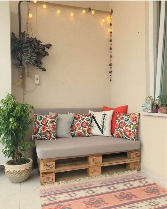 38 idées pour décorer une petite terrasse avec des palettes 17