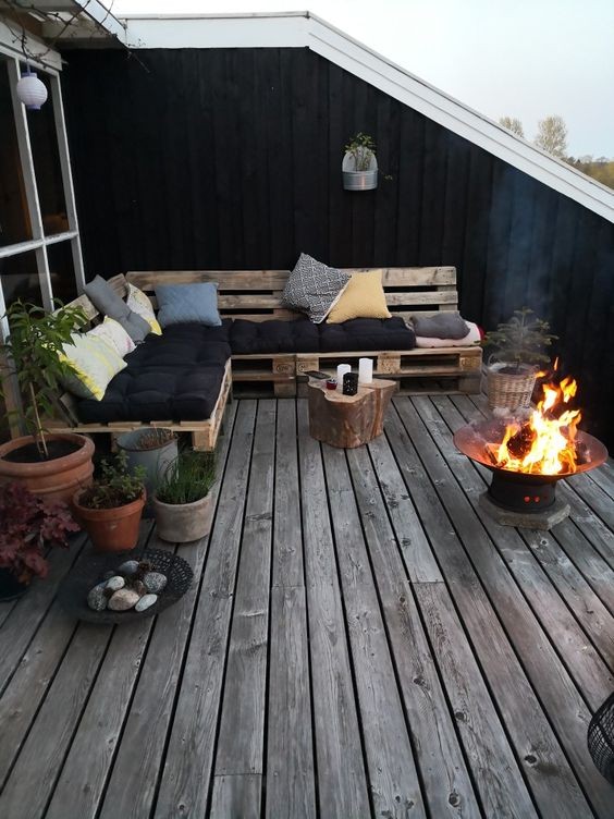 38 idées pour décorer une petite terrasse avec des palettes 31