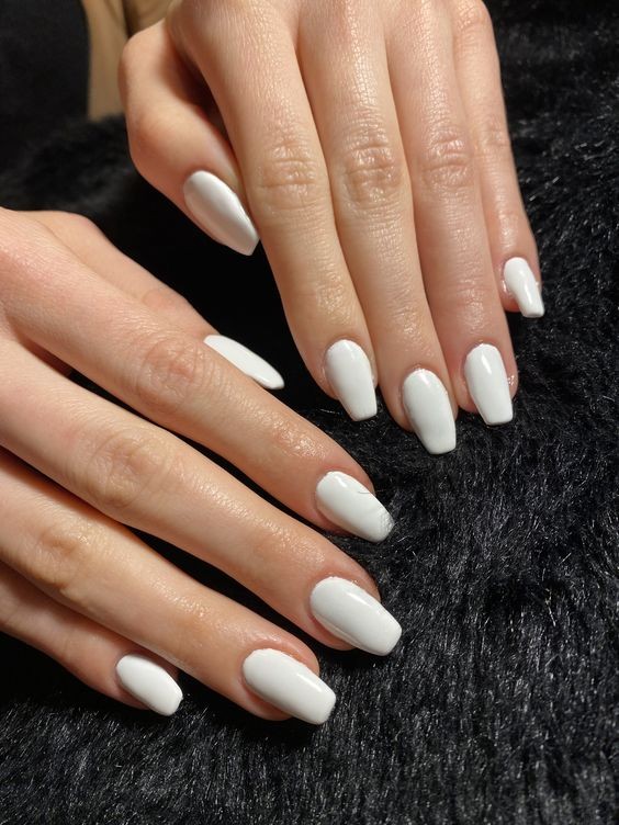 30 idées pour avoir de beaux ongles blancs 29