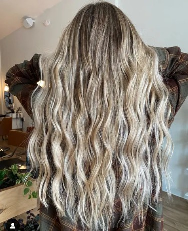 38 Ombrés hair blond qui rendent une femme irrésistible 10