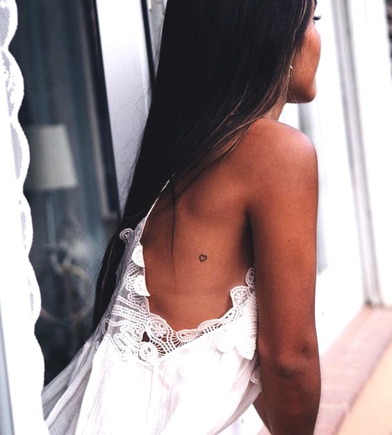 88 petits tatouages mignons et minimalistes pour femmes 11