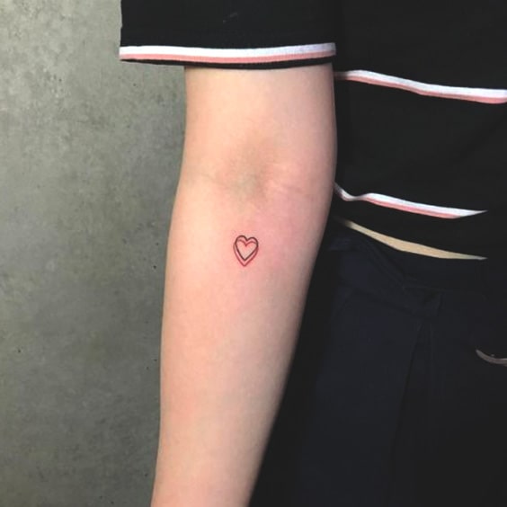 88 petits tatouages mignons et minimalistes pour femmes 12