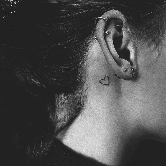 88 petits tatouages mignons et minimalistes pour femmes 14