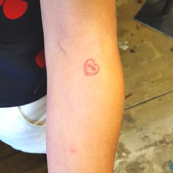 88 petits tatouages mignons et minimalistes pour femmes 16