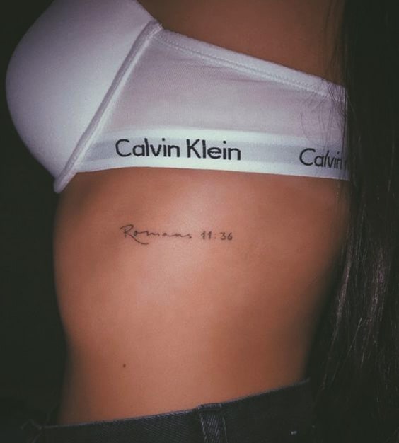 88 petits tatouages mignons et minimalistes pour femmes 42