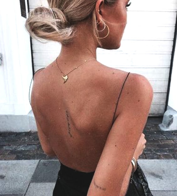 88 petits tatouages mignons et minimalistes pour femmes 47