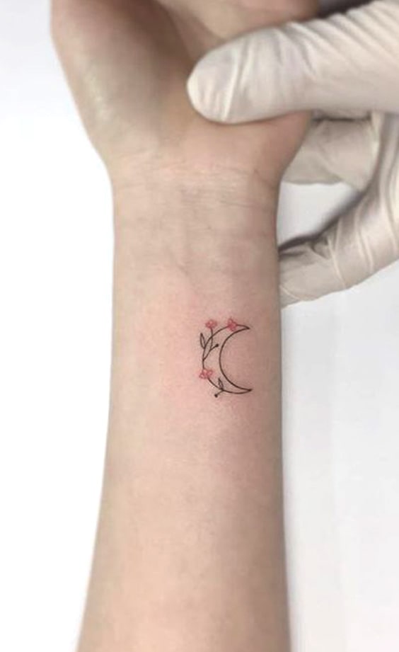 88 petits tatouages mignons et minimalistes pour femmes 68