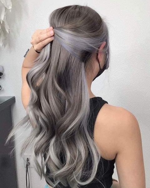 17 idées de colorations grises pour sublimer vos cheveux 1