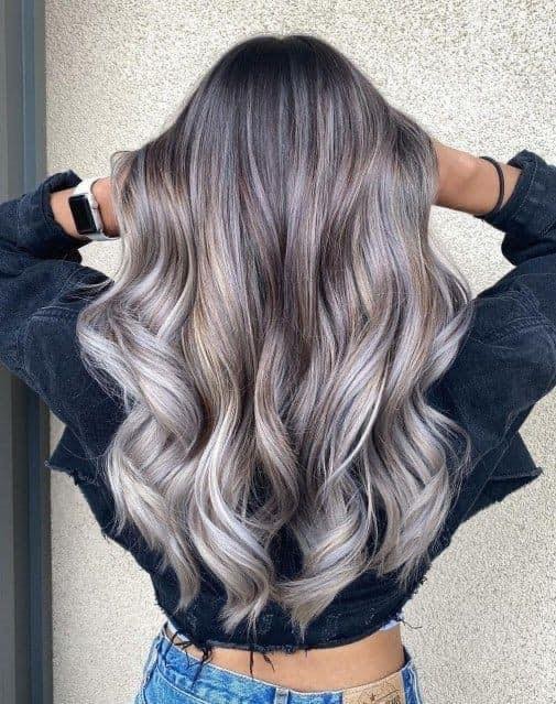 17 idées de colorations grises pour sublimer vos cheveux 1