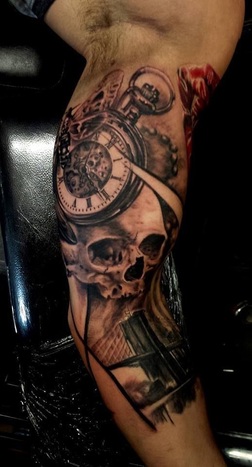 30 top idées de tatouage horloge date de naissance 25