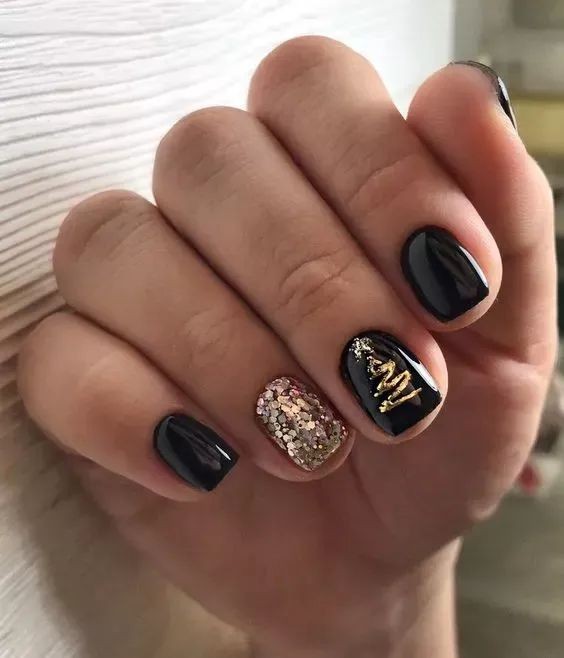 53 Nail art de Noël pour une manucure de fêtes réussie 21