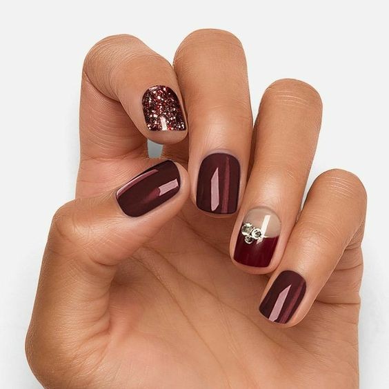 53 Nail art de Noël pour une manucure de fêtes réussie 26