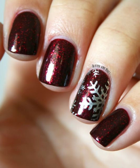 53 Nail art de Noël pour une manucure de fêtes réussie 29