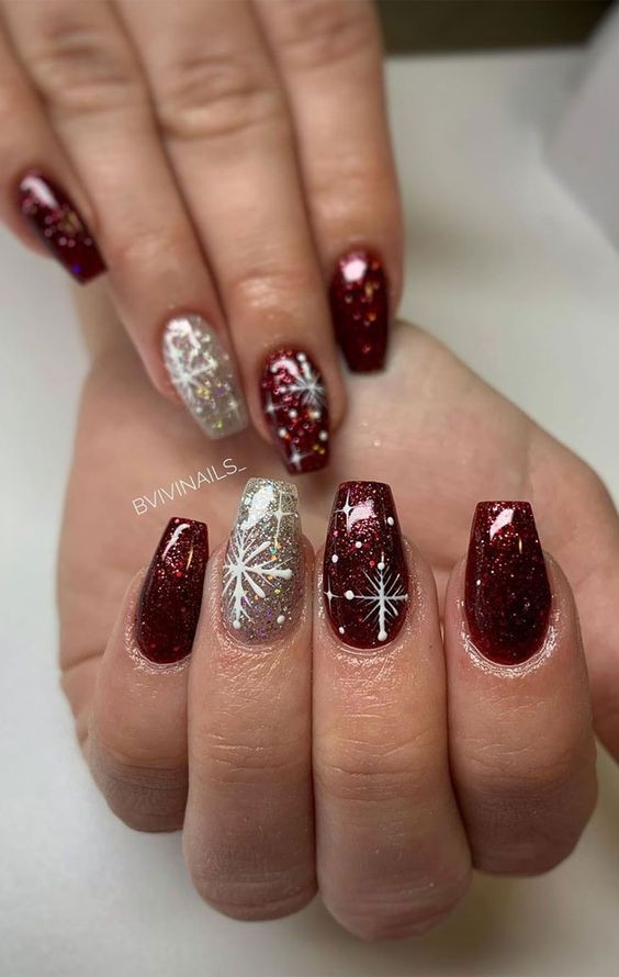 53 Nail art de Noël pour une manucure de fêtes réussie 42