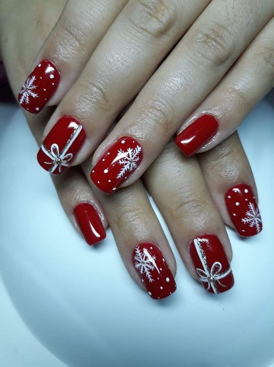 53 Nail art de Noël pour une manucure de fêtes réussie 53