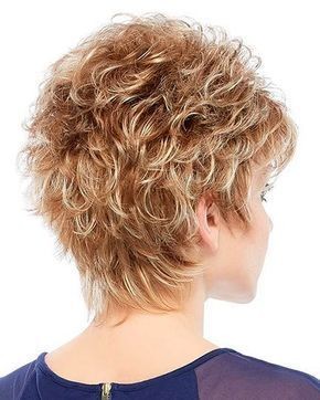 40 styles de coupes courtes pour femme aux cheveux fins 24