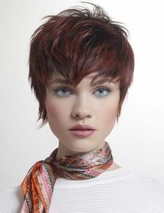 40 styles de coupes courtes pour femme aux cheveux fins 39