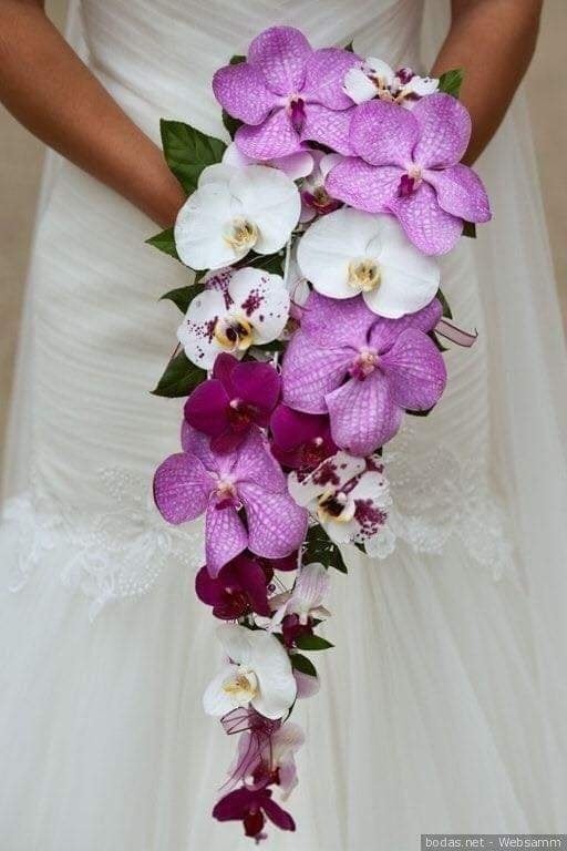 33 idées de décorations de mariage dans les tons violet 21