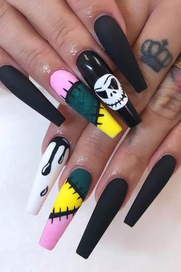 54 idées amusantes et effrayante d'ongles pour la fête d'Halloween 28