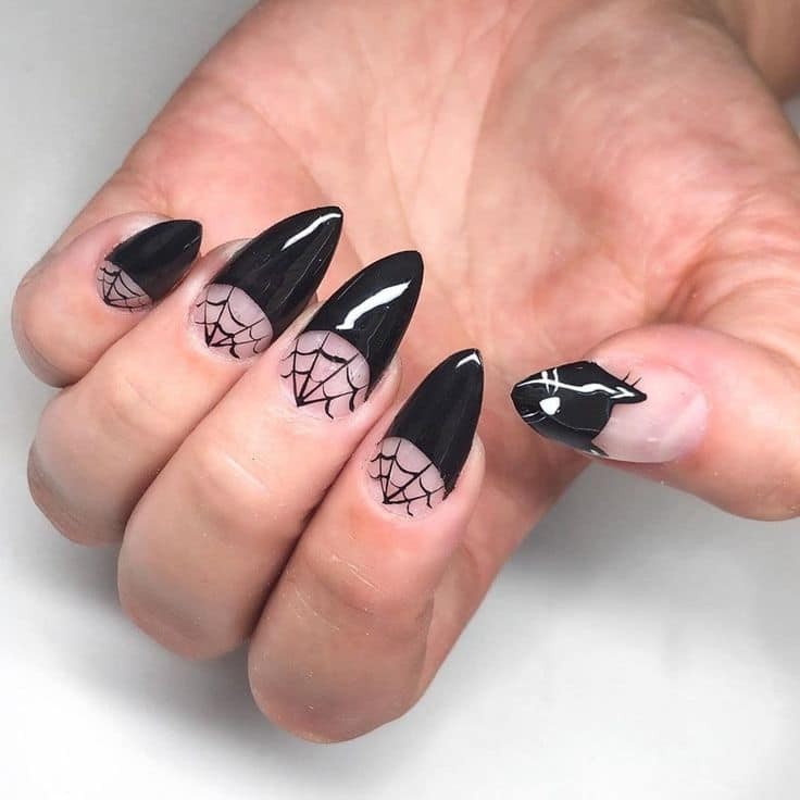 54 idées amusantes et effrayante d'ongles pour la fête d'Halloween 50