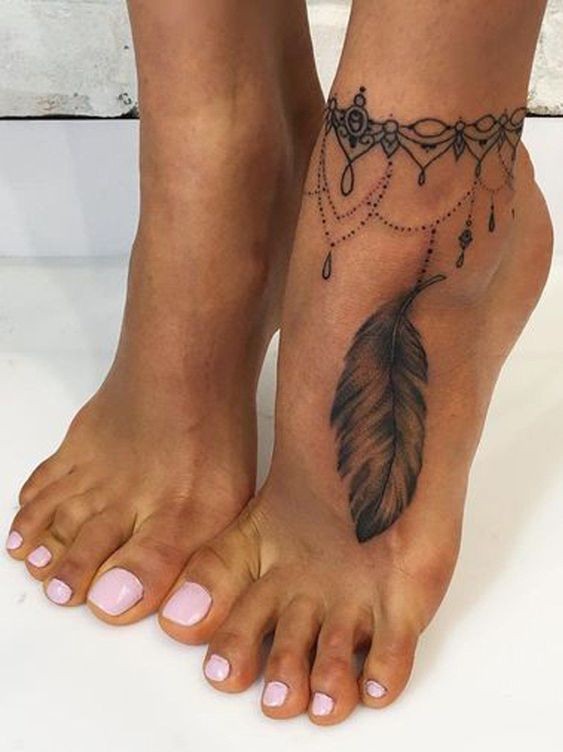 39 Tatouages chevilles à la fois discrets, délicats et sensuels 28