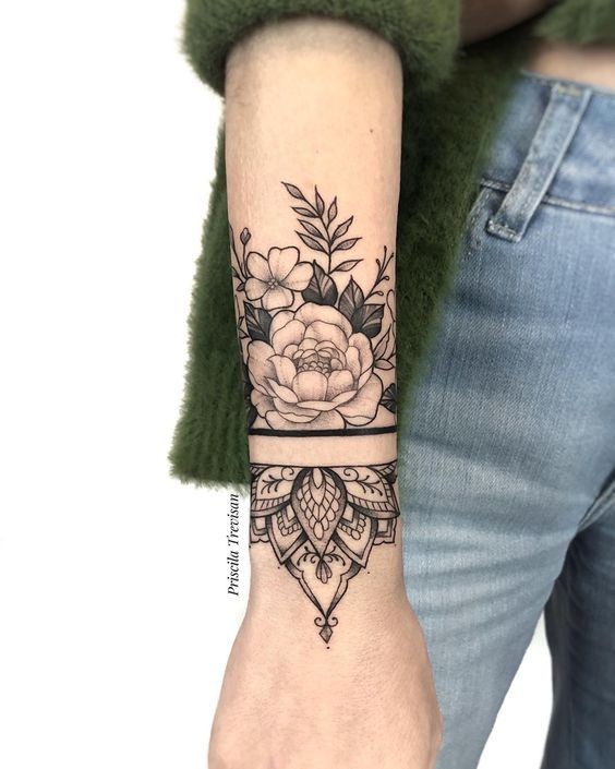 41 Petits tatouages à la fois minimalistes et discrets 8