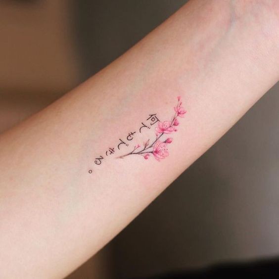 41 Petits tatouages à la fois minimalistes et discrets 32